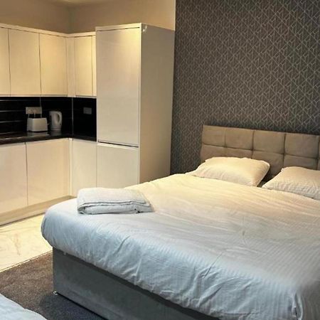 Oyo The Pleasant House Ξενοδοχείο Μάντσεστερ Εξωτερικό φωτογραφία