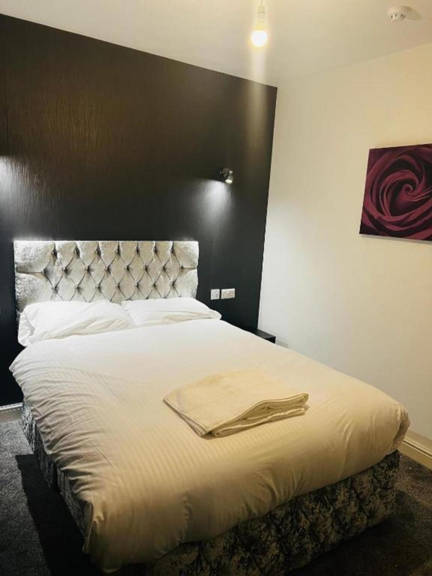 Oyo The Pleasant House Ξενοδοχείο Μάντσεστερ Εξωτερικό φωτογραφία